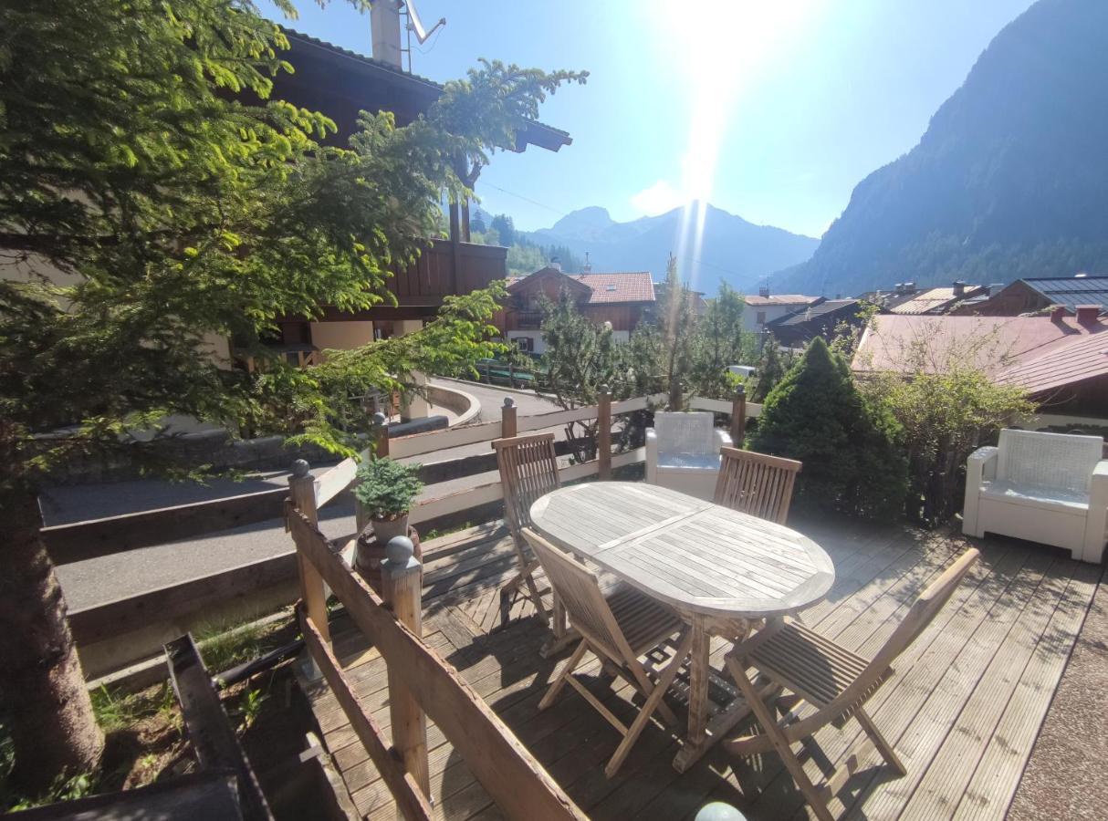 La Tana Dell'Orso Lägenhet Campitello di Fassa Exteriör bild